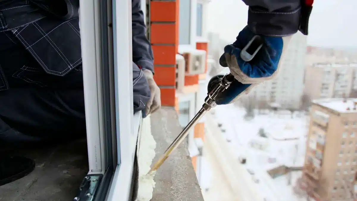 Der Energieexperte rät davon ab, Fenster mit Dreifachverglasung einzubauen – und dafür gibt es einen guten Grund