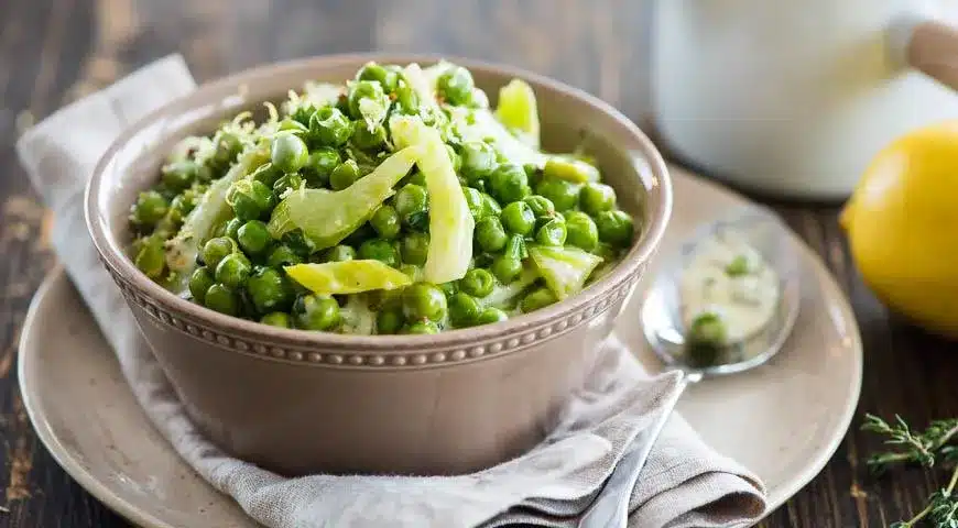 Klein, grün, aber lautstark. So wirkt sich Dosenerbsen auf den Darm aus