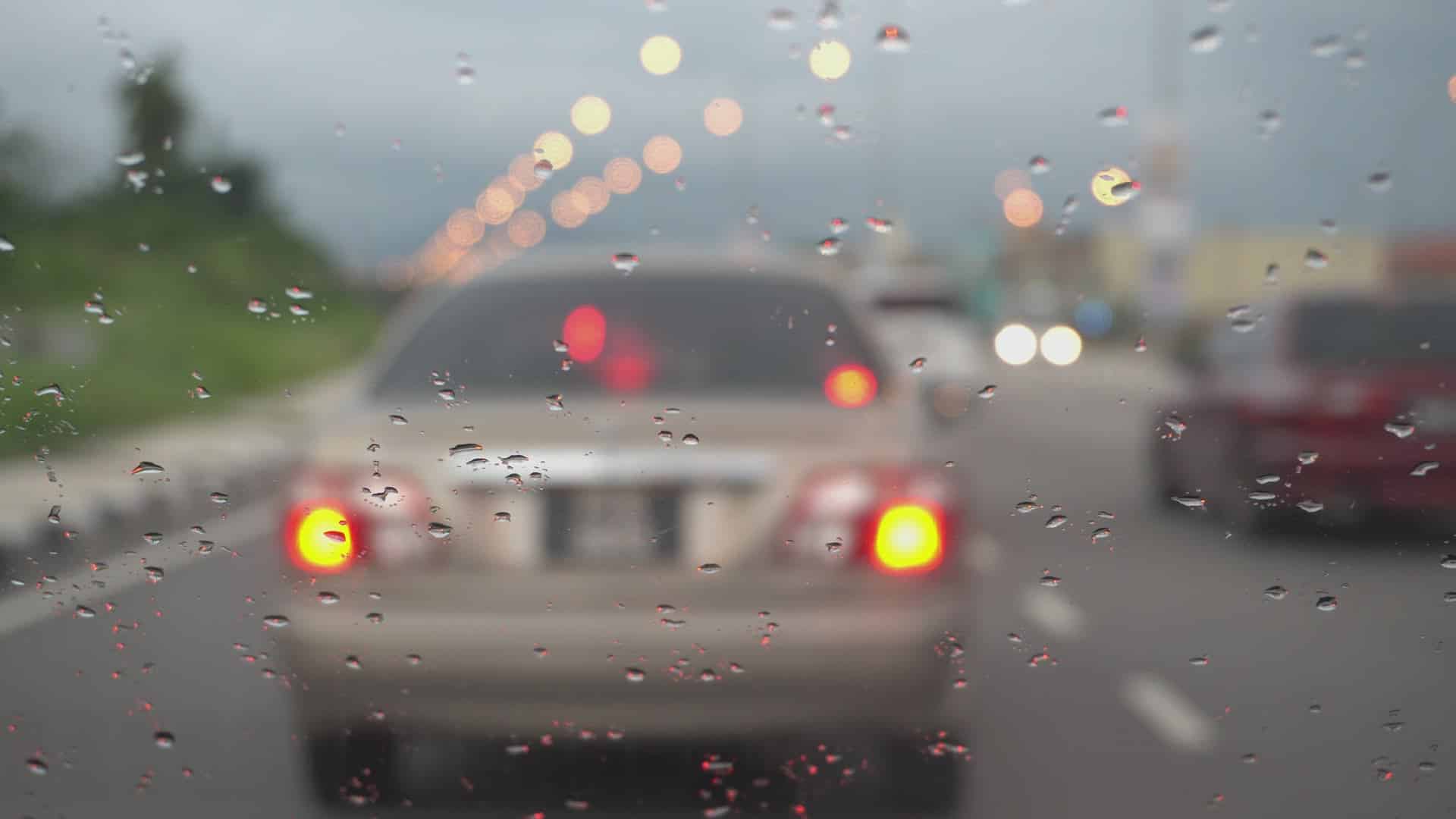 Patent für beschlagene Scheiben im Auto. Dieser einfache Trick kann Ihnen eine Geldstrafe ersparen