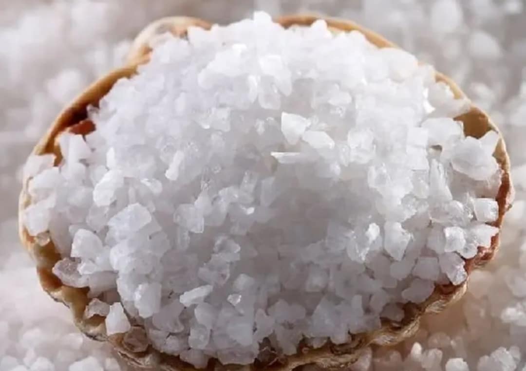 Ideal für das Weihnachtsessen: Warum man Salz auf die Kohlen streuen sollte