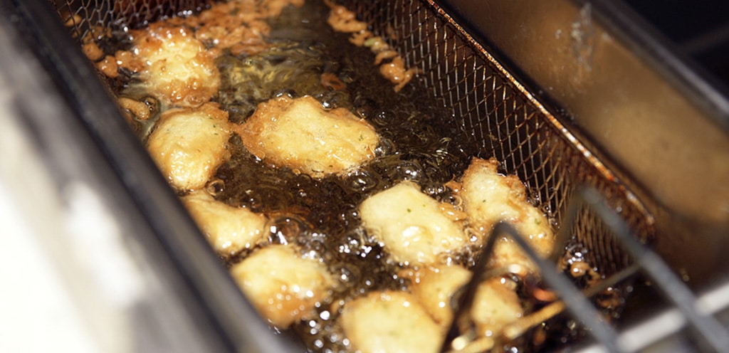 Ich bin Chefkoch und habe zu Hause eine Fritteuse mit Luftkühlung: Hier sind die 6 schnellsten Rezepte, die ich am häufigsten zubereite.