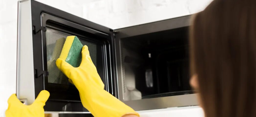 Wie man eine Mikrowelle von altem Fett befreit: Experten empfehlen 4 wirksame Methoden