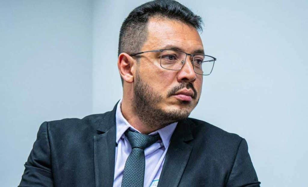 Mailza e Gladson com o presidente nacional do PSDB, Marconi Perillo, além de outras lideranças estaduais do partido