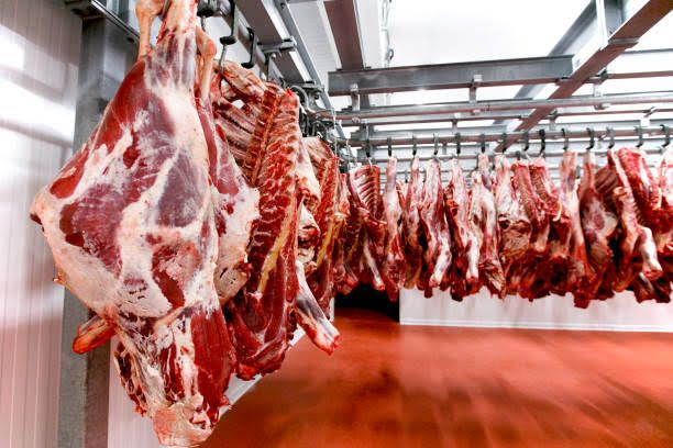Schlachthof kündigt neue Anpassungen an und Fleisch wird in Sena Madureira teurer