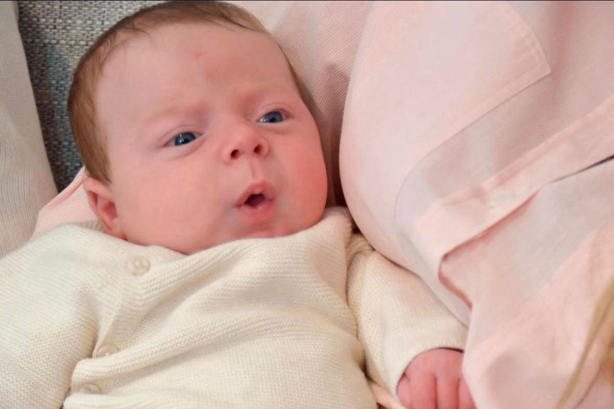 Baby aus einer transplantierten Gebärmutter geboren