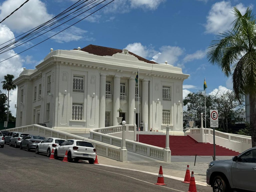 Governo torna sem nomeação candidatos de concursos que não tomaram posse no prazo