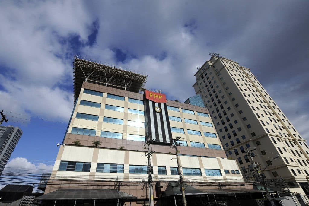 Justice behält Sponsoring von 7 Millionen R$ von Petrobras an FPF bei – 30.03.2026 – Mônica Bergamo