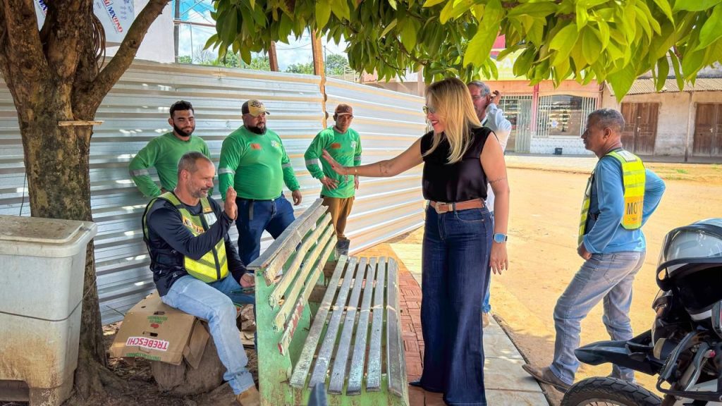 Deracre baut in Porto Acre Räume für Motorradtaxifahrer und sorgt für Struktur in der Kategorie