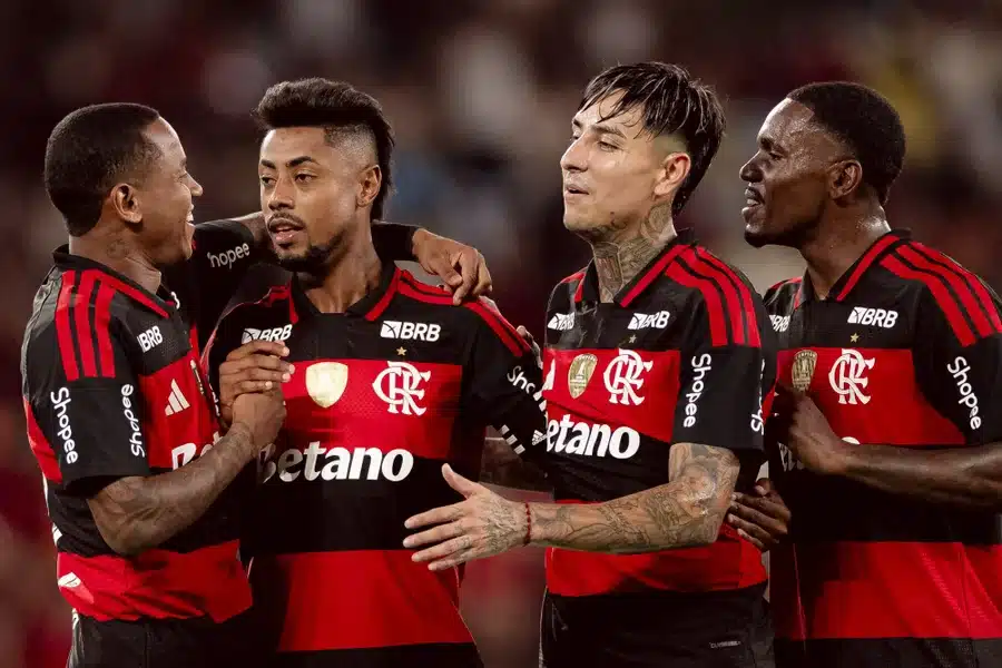 O Flamengo entra em campo nesta quinta-feira (19/03) para enfrentar o Remo, em partida válida pela 7ª rodada do Campeonato Brasileiro. O duelo acontece às 20h (horário de Brasília) e promete movimentar as torcidas no Rio de Janeiro e no Pará.