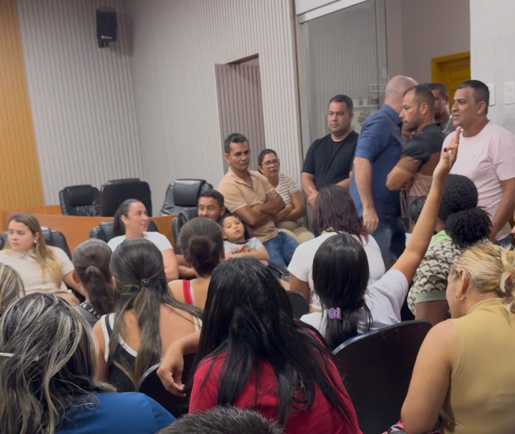 O gestor municipal se retirou alegando outros compromissos