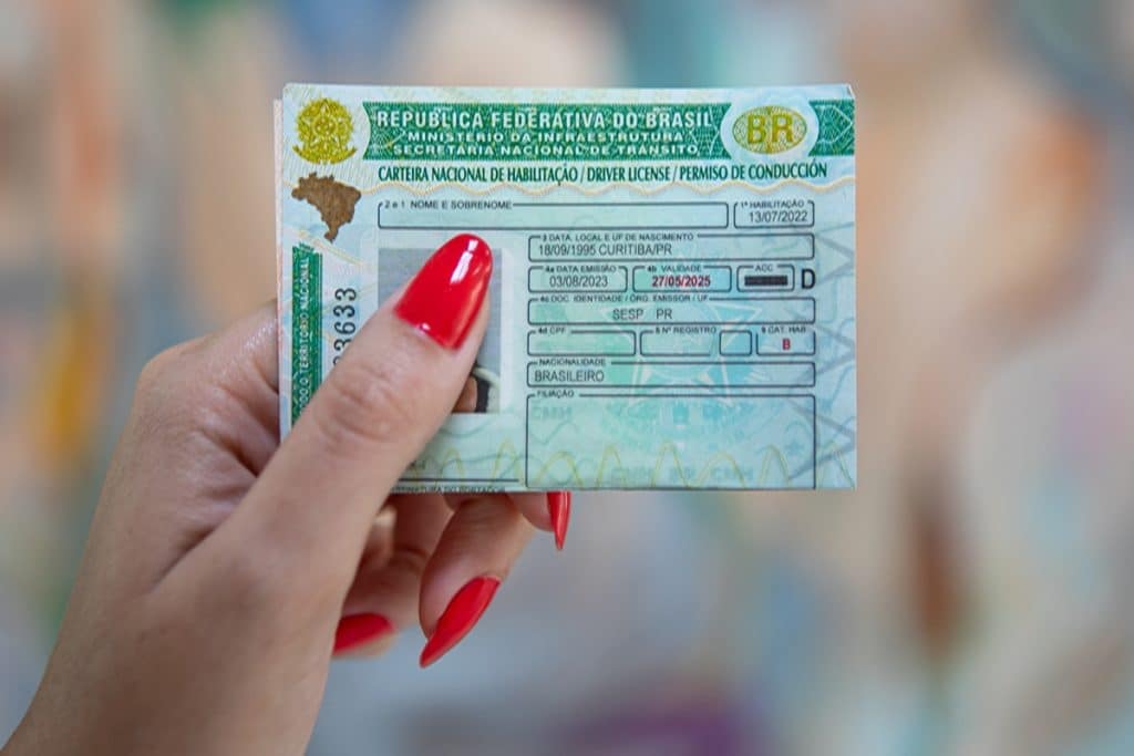 Detran divulga lista de motoristas com aplicação de penalidade de cassação de direito de dirigir