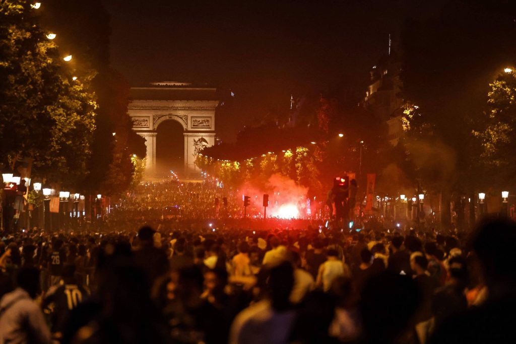 Paris verhaftet 283 Personen bei Zusammenstößen bei PSG-Party – 31.05.2026 – Sport