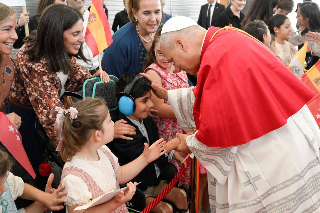 Bei einem Besuch in Spanien sagt der Papst, dass er Real Madrid unterstützt – 06.06.2026 – Sport