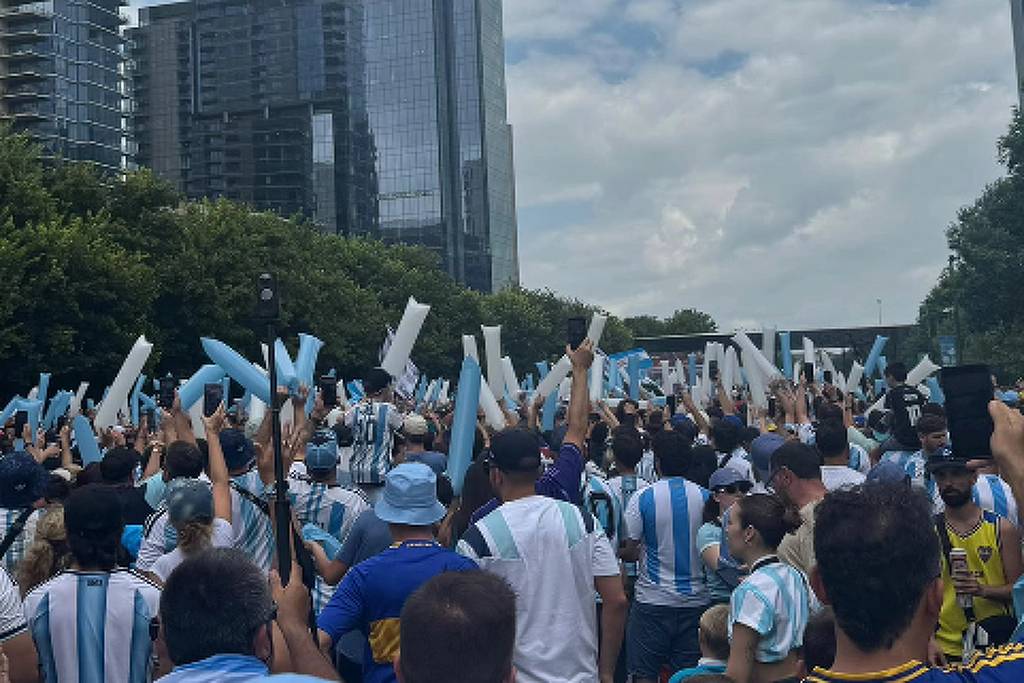 Maradona größer als Pelé: Argentinier feiern in Dallas – 21.06.2026 – Sport