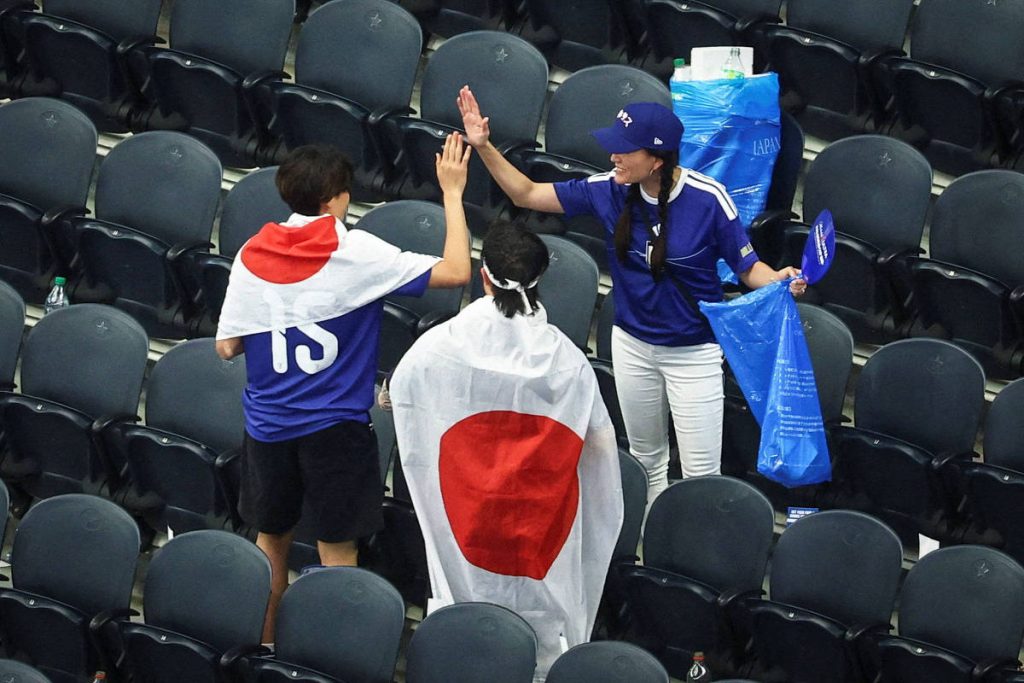Was wäre, wenn Japaner während der Weltmeisterschaft Häuser und nicht nur Stadien reinigen würden? – 22.06.2026 – Sport