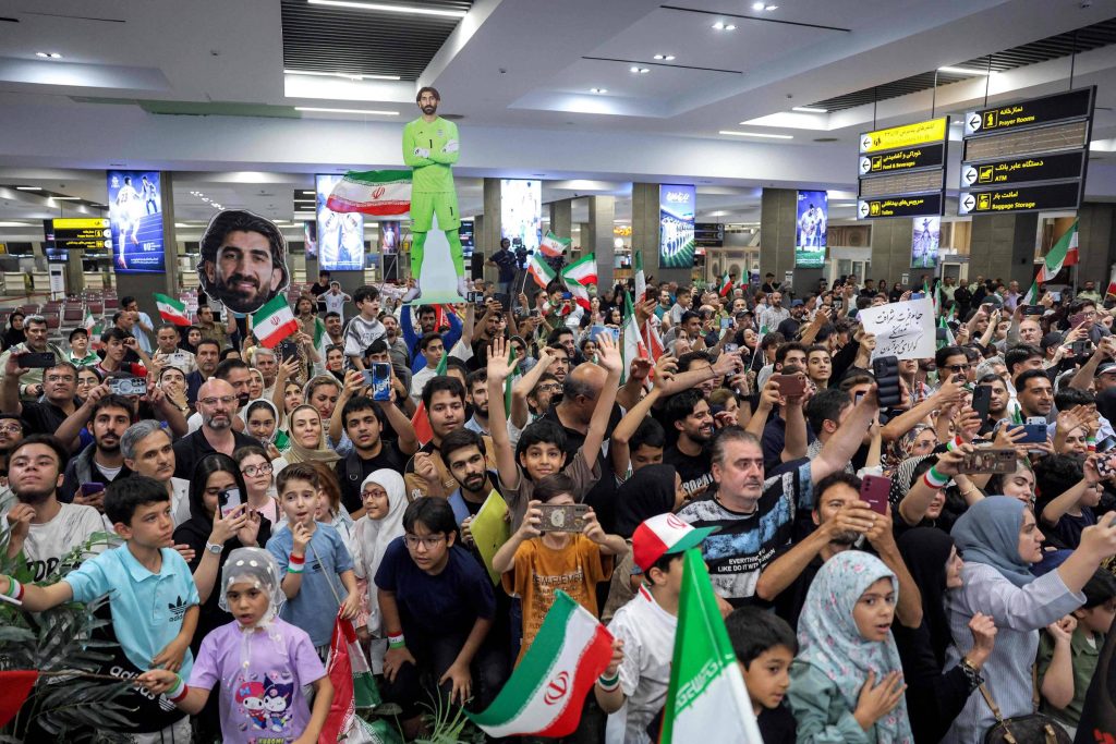 Weltmeisterschaft: Die iranische Mannschaft wird bei ihrer Rückkehr ins Land mit einer Party begrüßt – 01.07.2026 – Sport