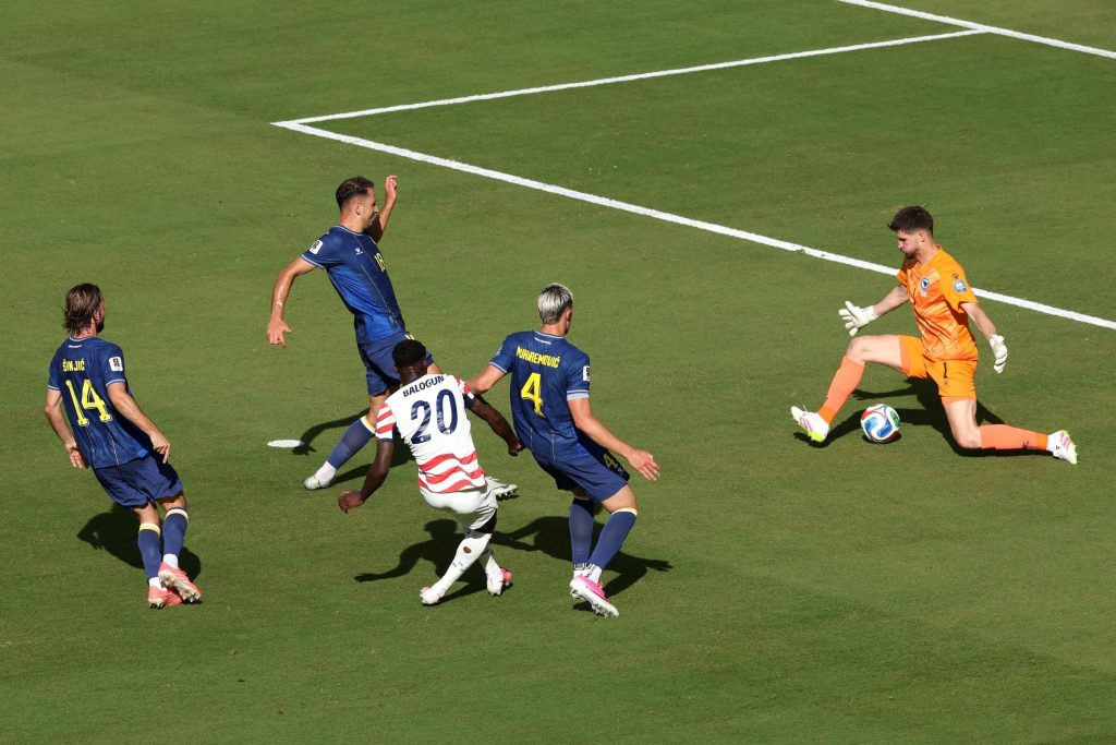 Weltmeisterschaft: Mit einem weniger gewinnen die USA und kehren ins Achtelfinale zurück – 01.07.2026 – Sport
