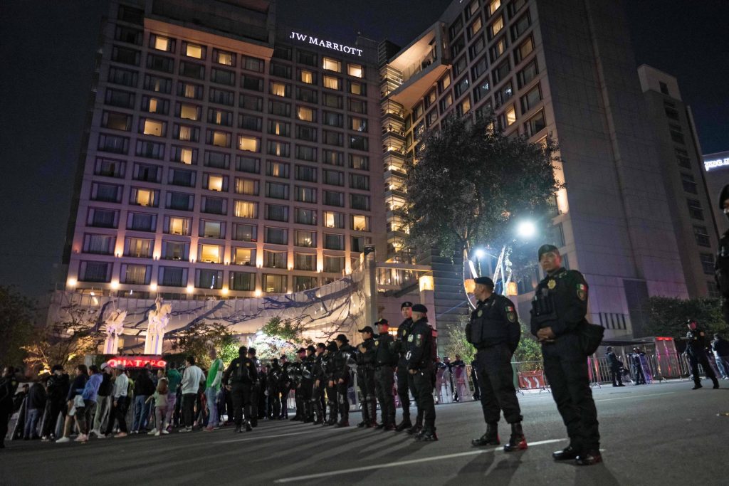 Weltmeisterschaft: England gegen Mexiko: Fans führen „Krieg“ im Hotel – 07.05.2026 – Sport
