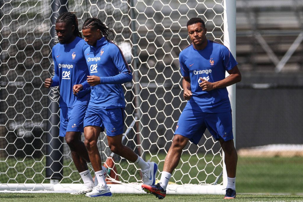 Nach einem Schlag auf den Knöchel trainiert Mbappé normal – 11.07.2026 – Sport