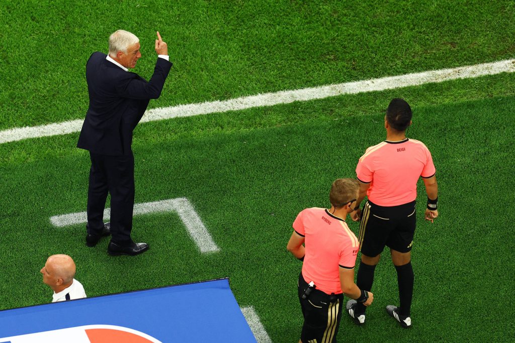 Deschamps bedauert Frankreichs Fehler und stellt das Schiedsrichterwesen in Frage – 14.07.2026 – Sport