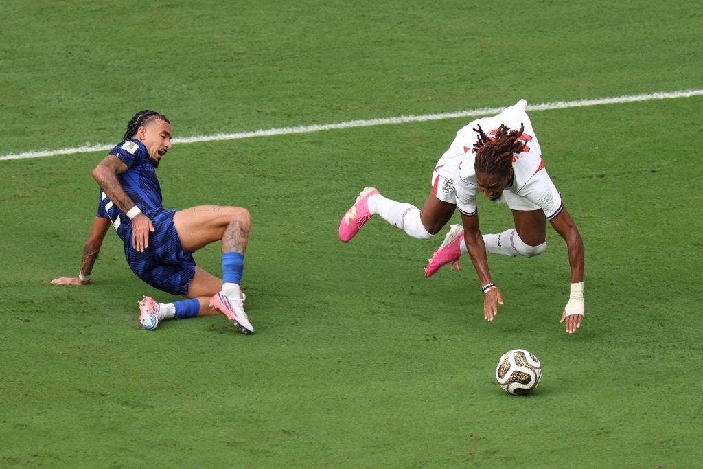 Weltmeisterschaft: Presse nennt England 6 x 4 Frankreich „verrückt“ – 18.07.2026 – Sport