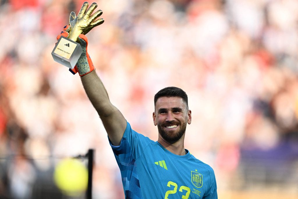 „Diese Handschuhe haben nicht viel Arbeit gekostet“, sagt Unai Simon – 19.07.2026 – Sport